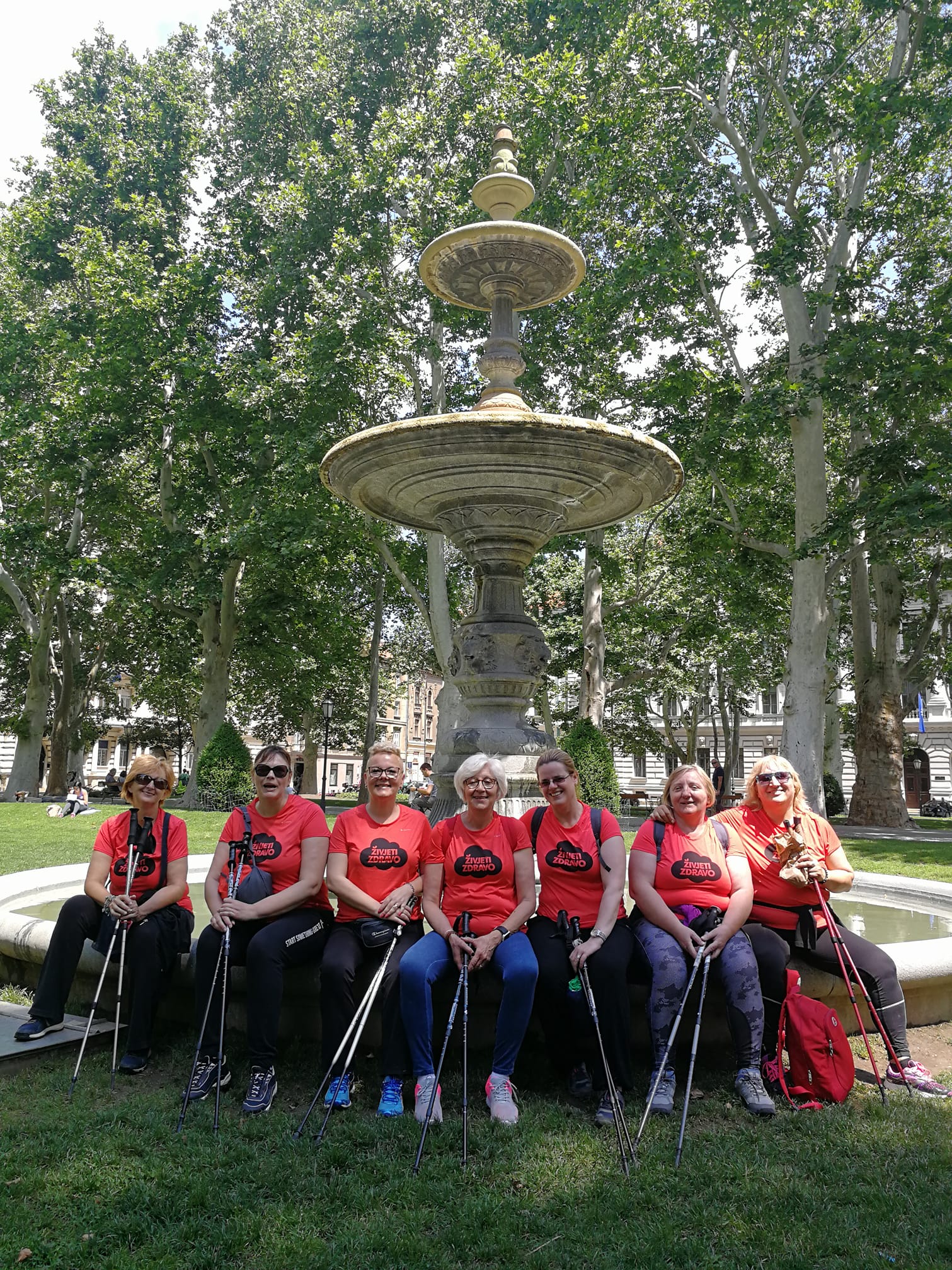 33508383 1653935768055821 6542461615424405504 o