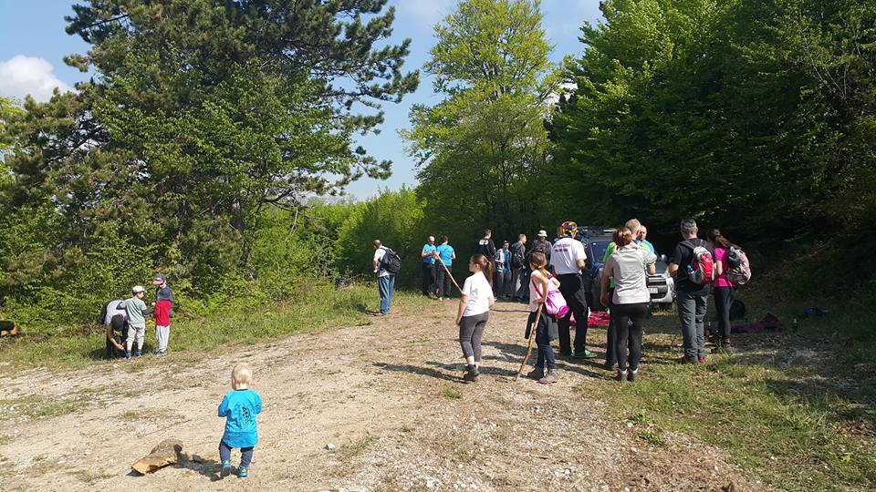 podjela majica na Okretaljki 1